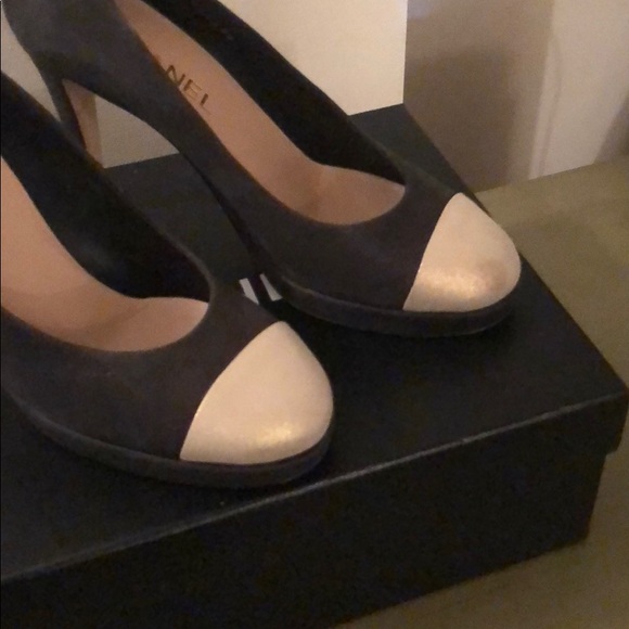 CHANEL Heels - Picture 5 of 5